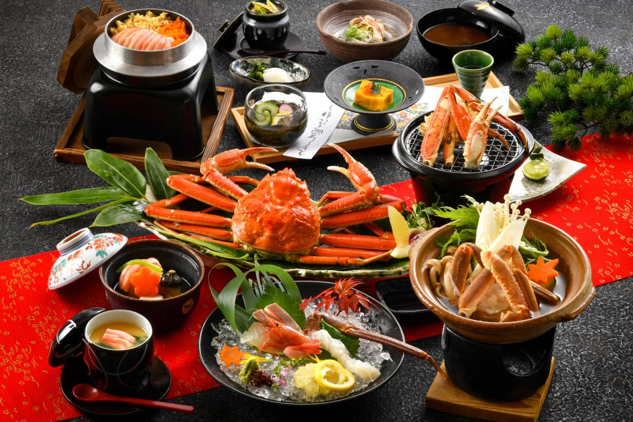 ＜コース番号：T3053＞【大阪・奈良発着】かにづくし料理を食す！名旅館・片山津温泉「佳水郷」2日間