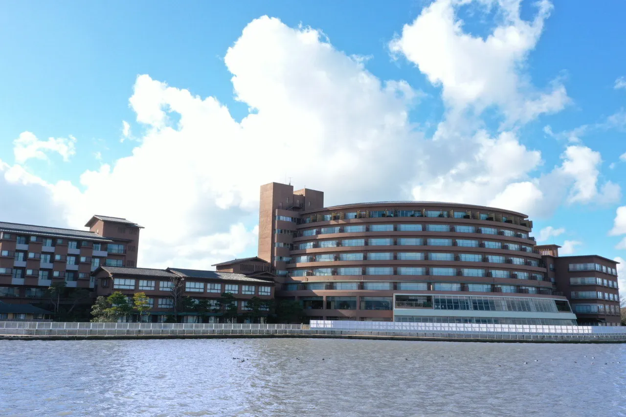 ＜コース番号：T5505＞【大阪・奈良発着】旅して応援、能登 団体旅行応援キャンペーン！名旅館・片山津温泉「佳水郷」にご宿泊！能登半島名景めぐりと美食グルメ旅 2日間